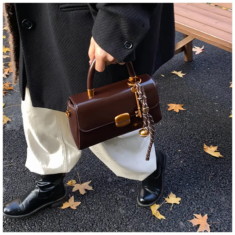 Black Korean Style Shoulder Crossbody Handbag 2024 — feature 8