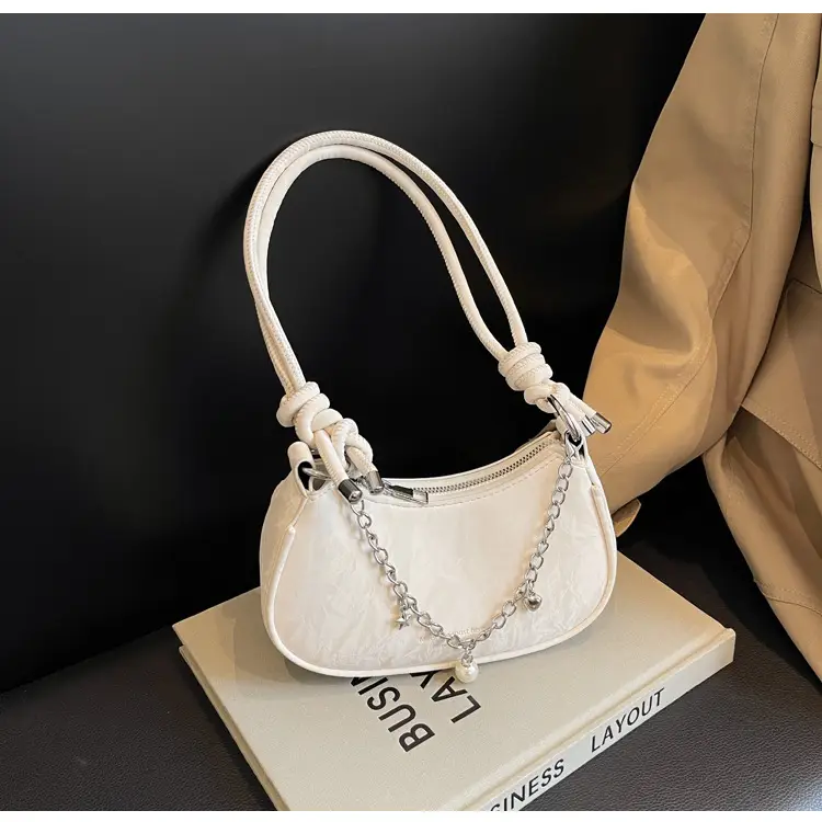 Black Chain Crossbody Bag for Women 2024 — feature 17
