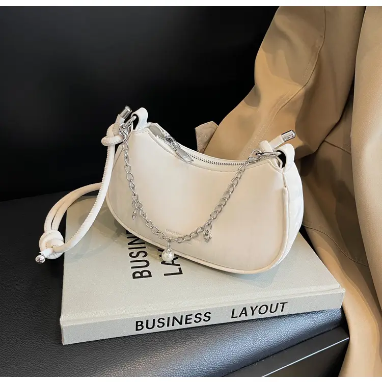 Black Chain Crossbody Bag for Women 2024 — feature 21