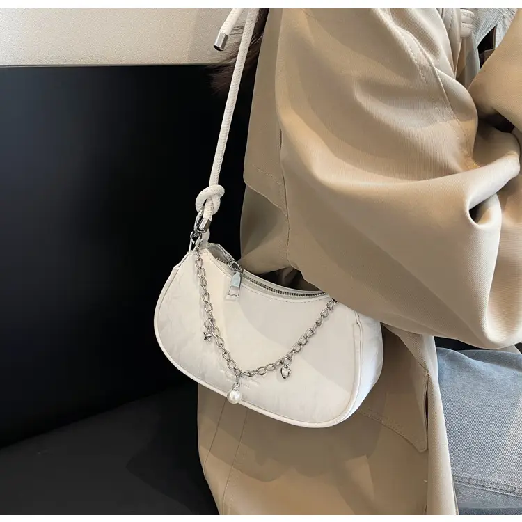 Black Chain Crossbody Bag for Women 2024 — feature 23