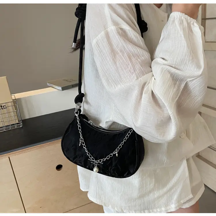 Black Chain Crossbody Bag for Women 2024 — feature 31