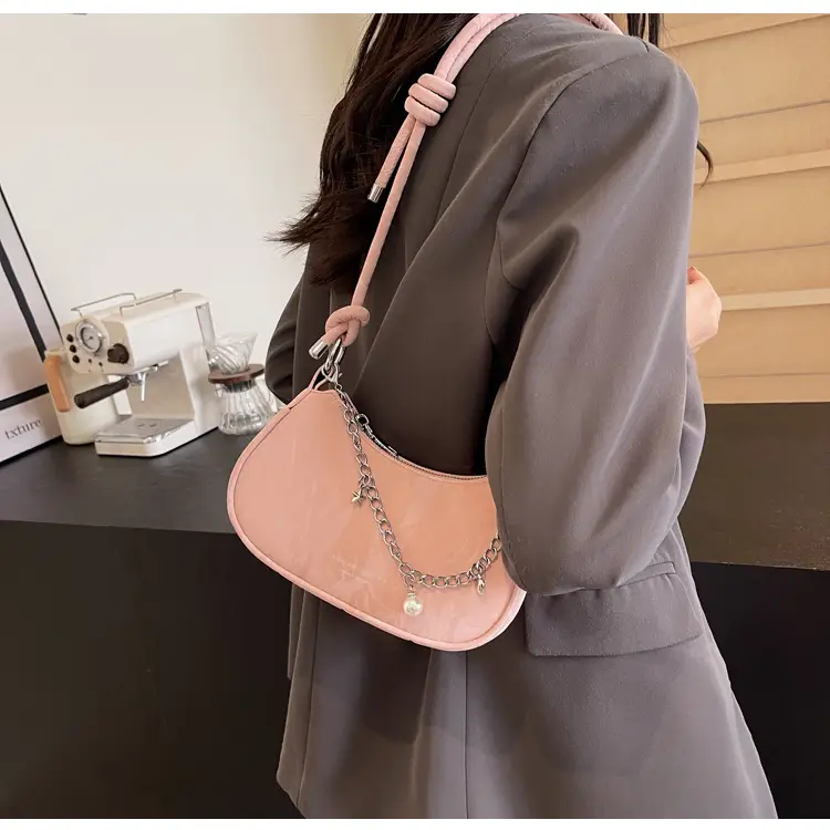 Black Chain Crossbody Bag for Women 2024 — feature 44