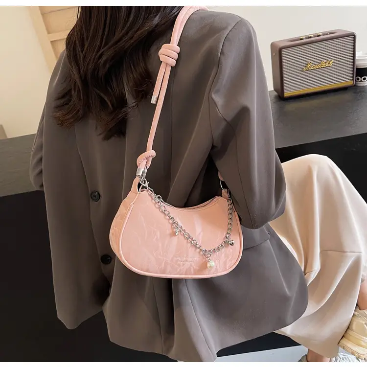 Black Chain Crossbody Bag for Women 2024 — feature 46