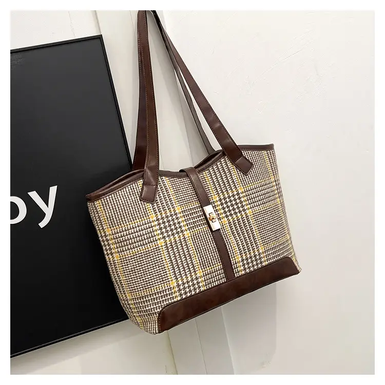 Women's Woolen Checkered Shoulder Bag Large Capacity 2024 - Image 7