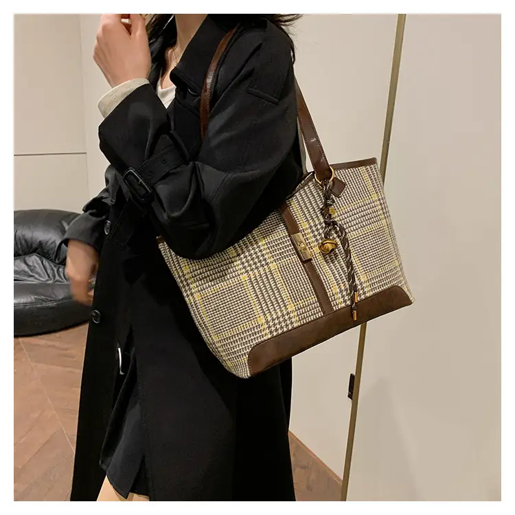 Women's Woolen Checkered Shoulder Bag Large Capacity 2024 — feature 17