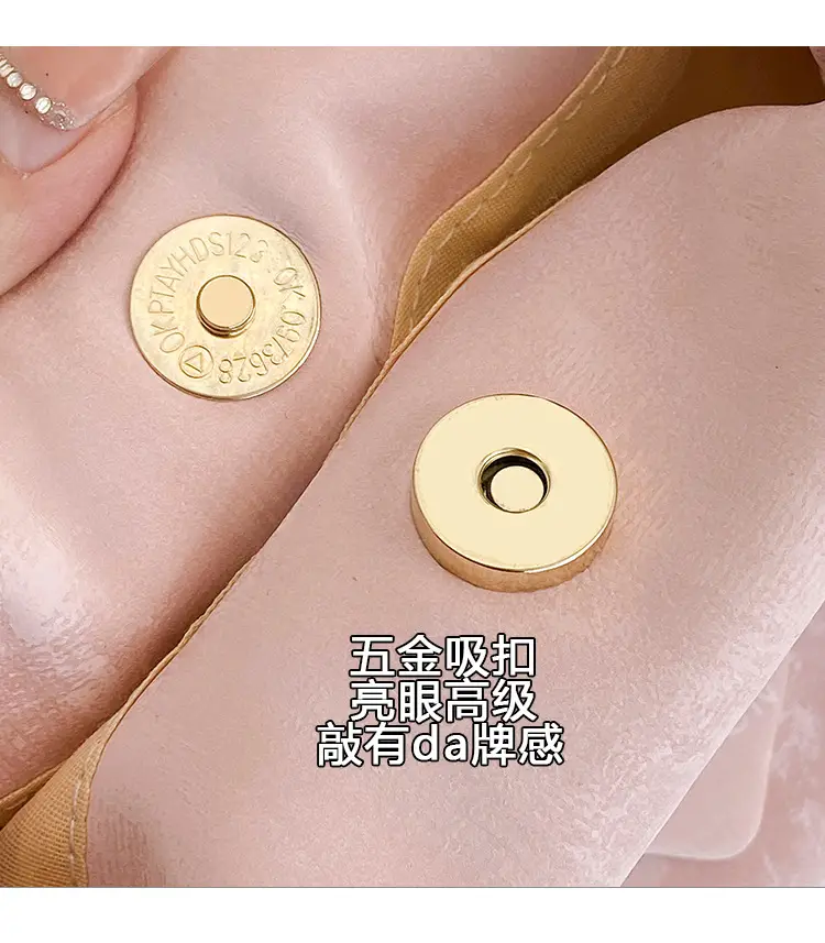 White Heart-Shaped Shoulder Bag for Women — feature 6