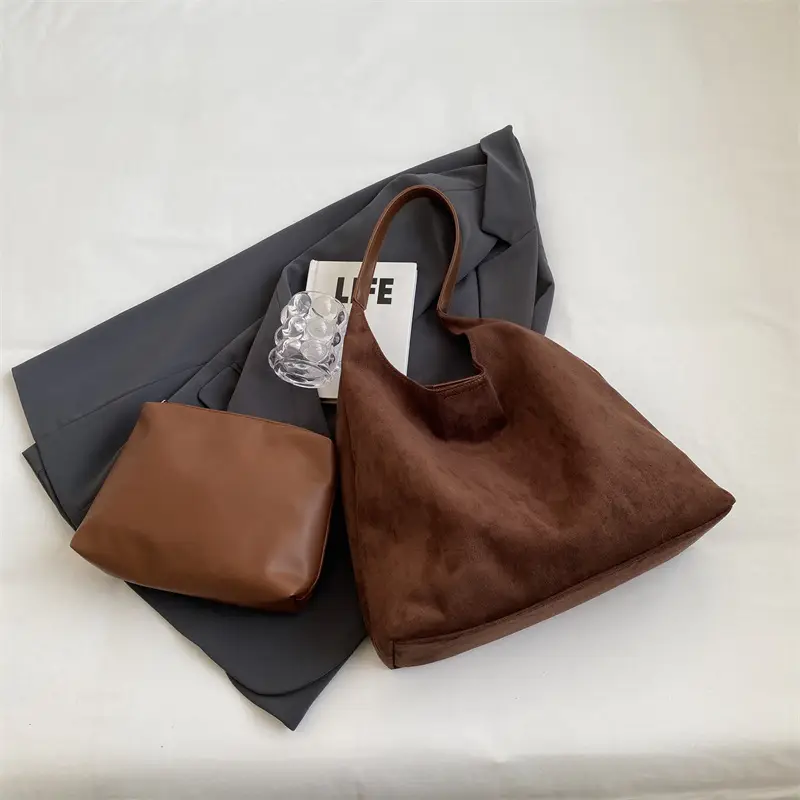Large Capacity Women's Armpit Commuting Tote Bag - Image 3