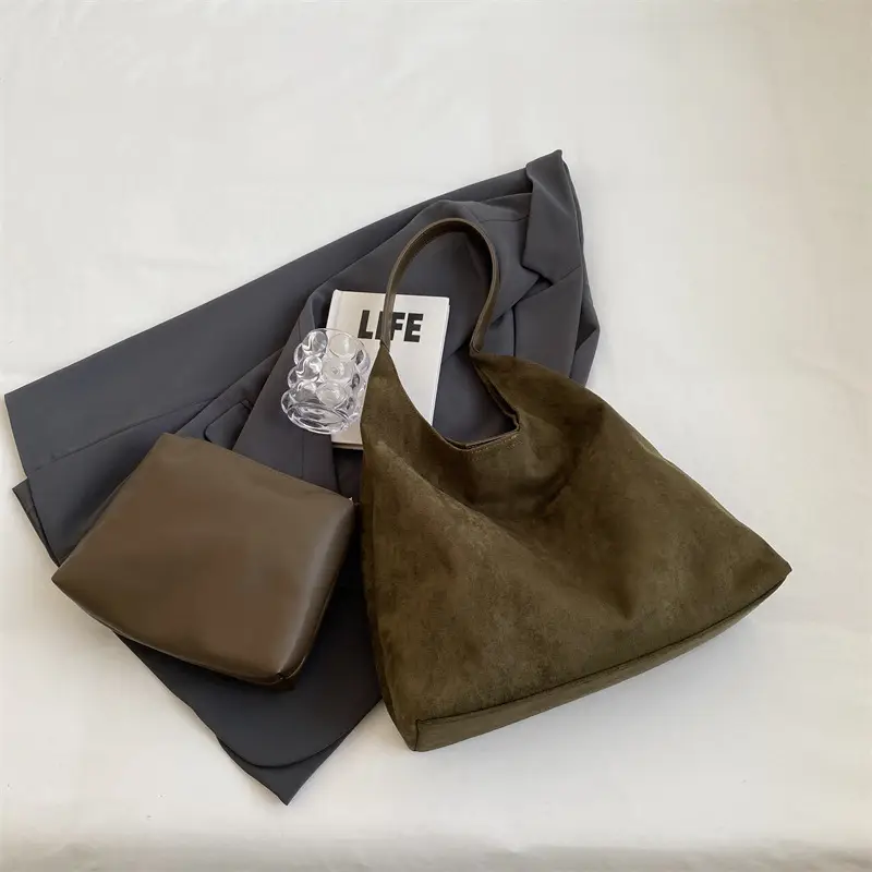 Large Capacity Women's Armpit Commuting Tote Bag - Image 4