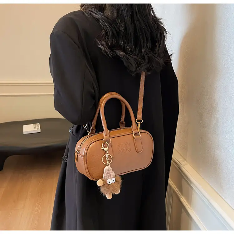 Vintage Black Shoulder Crossbody Bag for Women 2024 — feature 14