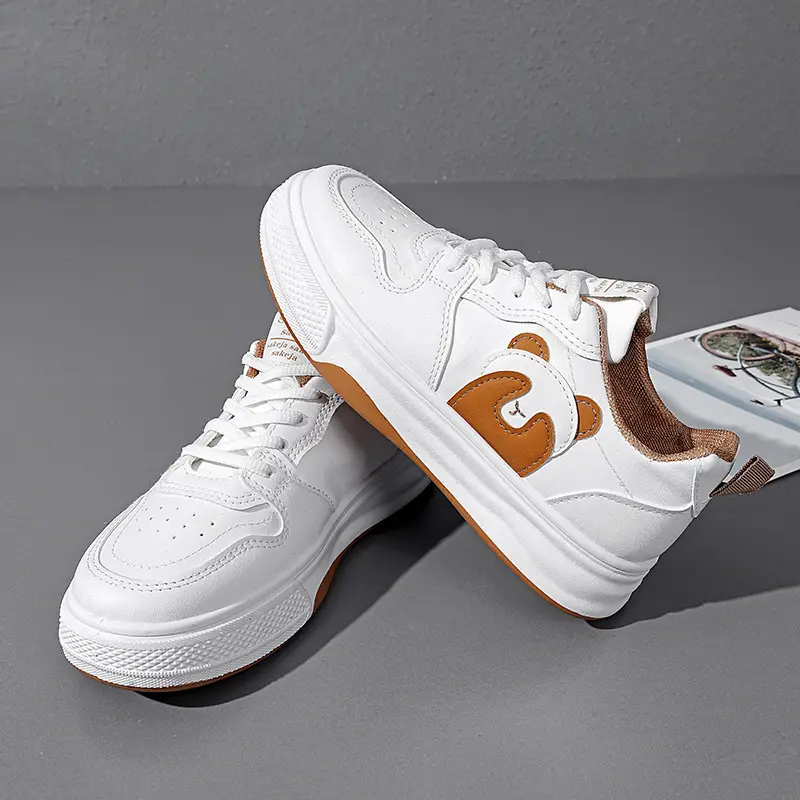 White Sneakers for Women Wholesale Leather Waterproof Casual Women's Shoes Outdoor Cartoon Panda Soft Sole Fashion Flat Sneakers for Women - Image 2