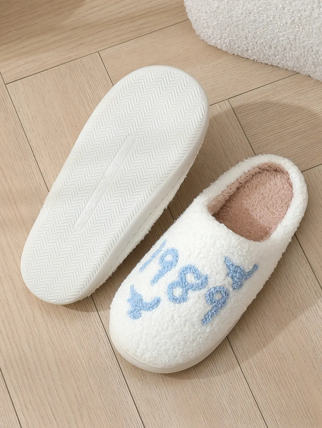 Cross-border New Comfortable Home Warm Winter Seagull Cotton Slippers Couple Men's and Women's Thick Sole Soft Sole Shoes Thick Non-slip — feature 3