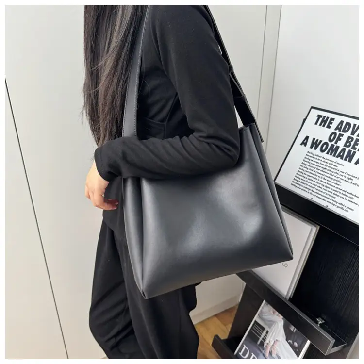 Black Leather Crossbody & Zipper Bag Set for Women — feature 9