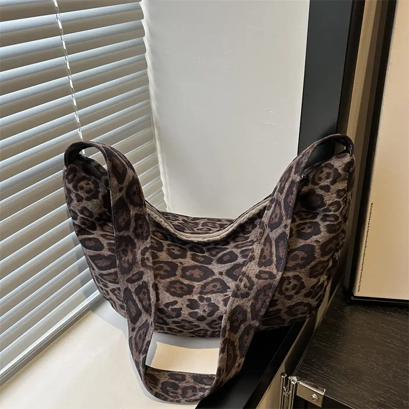 Leopard Print Shoulder Crossbody Bag for Women - Image 3