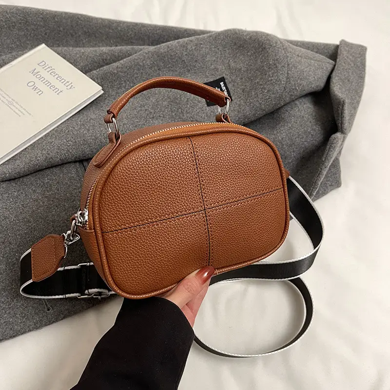 Women's Small Square Brown Leather Messenger Bag 2024 - Image 4