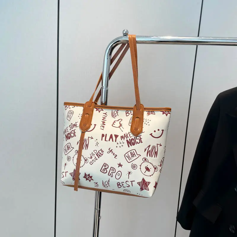 Women's Large Capacity Graffiti Print Tote Bag - Image 4