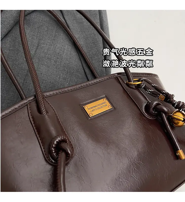 Black Crossbody Bag Women Autumn Winter 2024 — feature 8