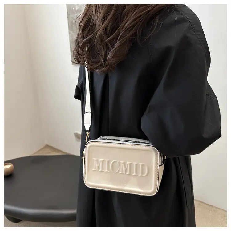 Mic'love Letter Printed Shoulder Bag Beige 2024 — feature 15