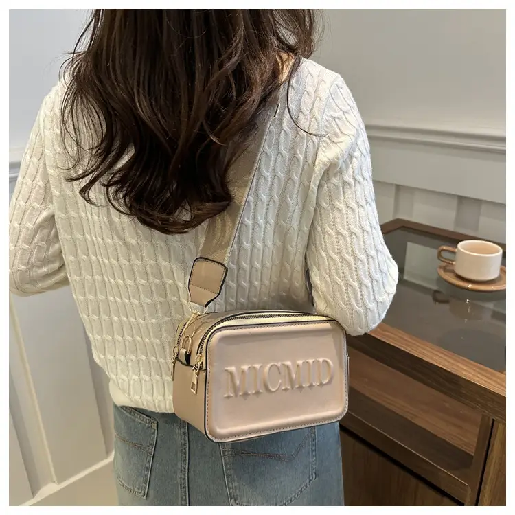 Mic'love Letter Printed Shoulder Bag Beige 2024 — feature 17