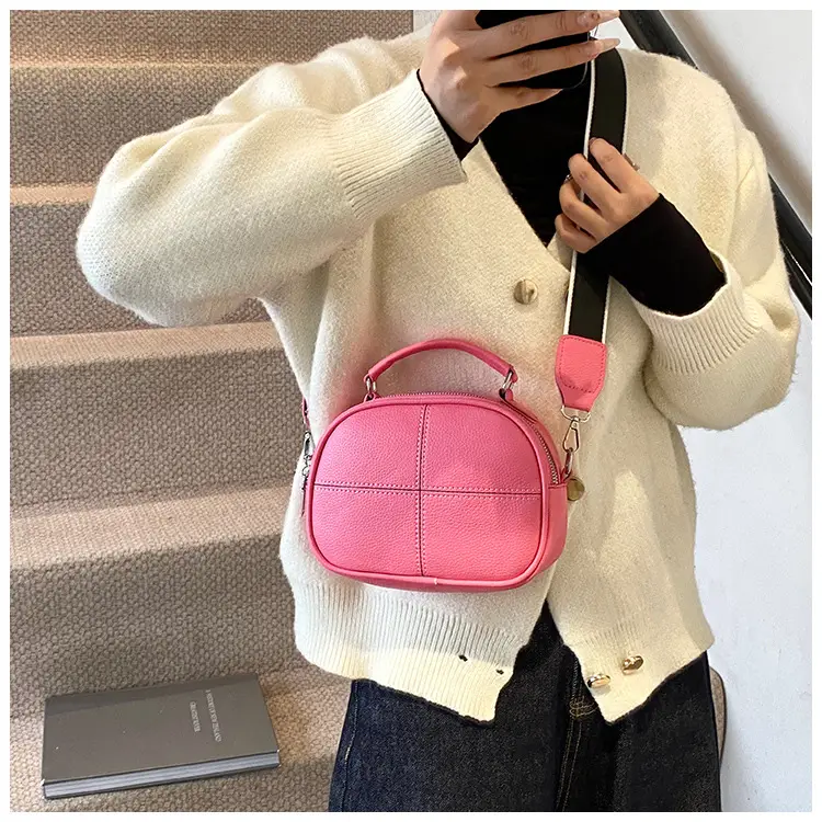 2024 New Jersey Cowhide Shoulder Crossbody Bag — feature 30