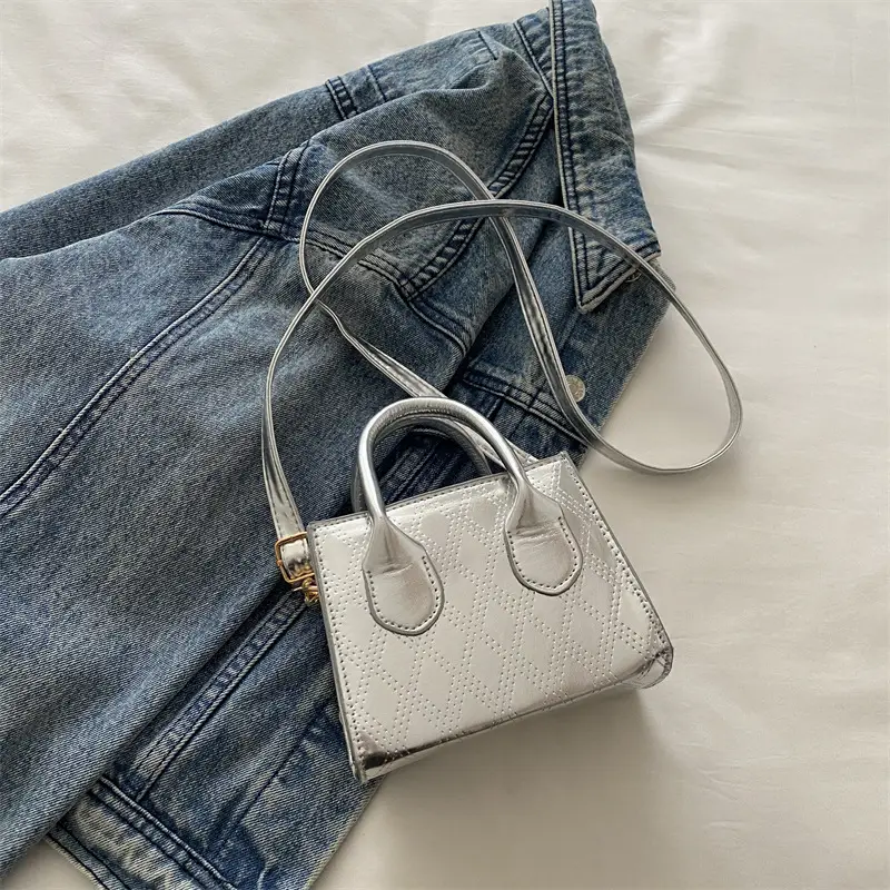 Women's Patent Leather Handbag with Diamond Plaid Design