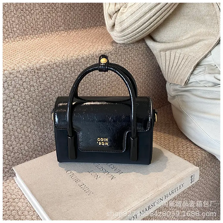 Women Crossbody Brown Leather Square Bag 2026 — feature 16