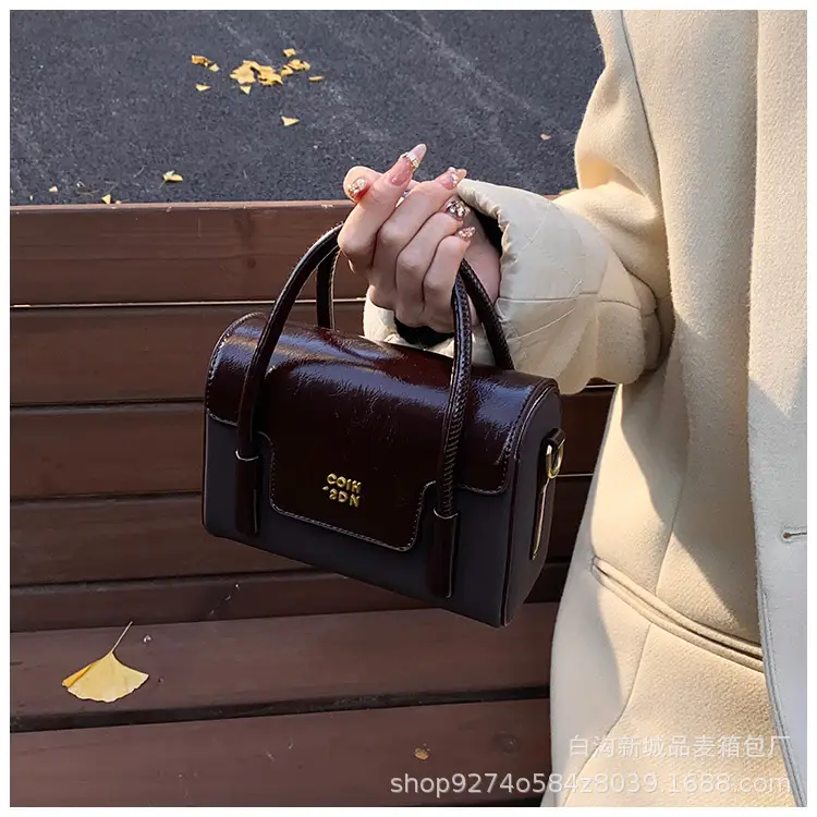 Women Crossbody Brown Leather Square Bag 2026 — feature 21