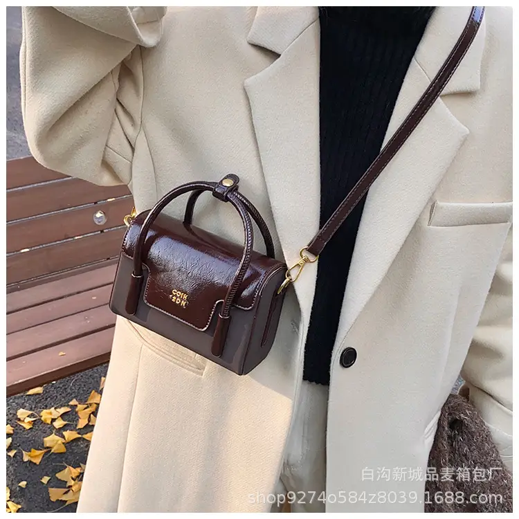 Women Crossbody Brown Leather Square Bag 2026 — feature 25