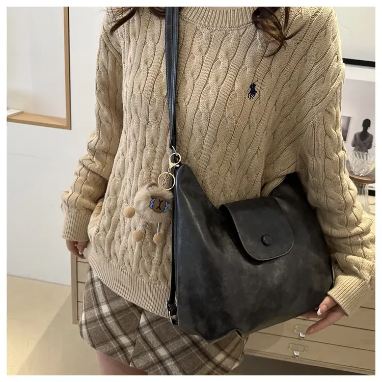 Women's Large Capacity Commuter Tote Bag Niche Western Style — feature 21