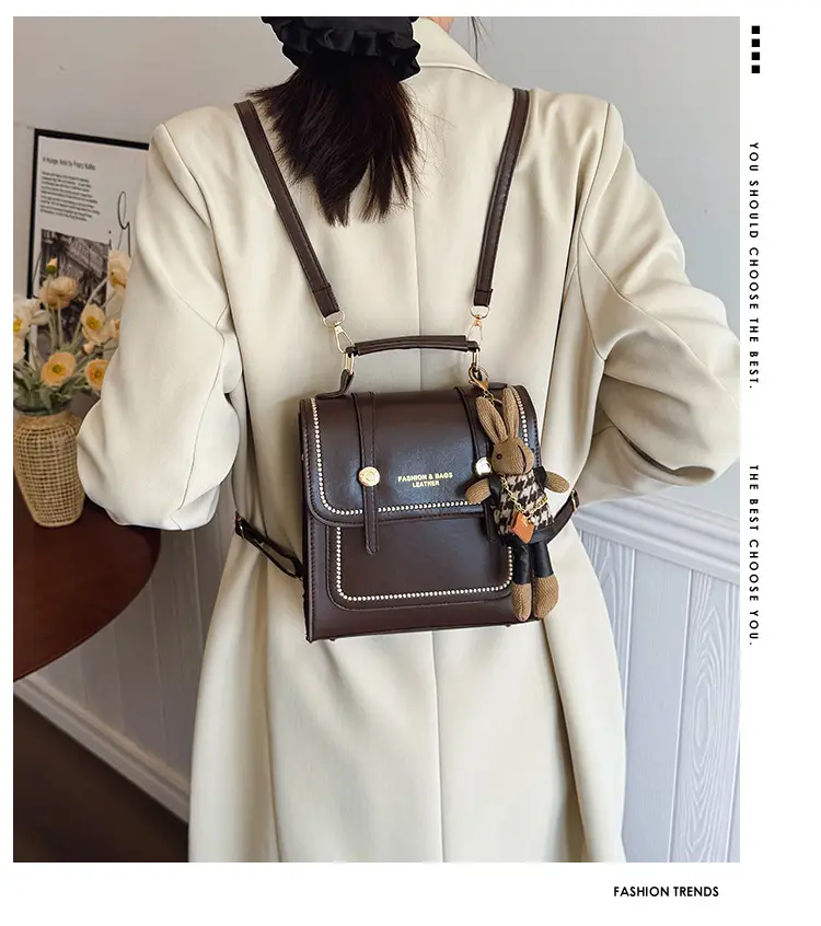 College Style Brown Shoulder Bag with Pouch — feature 2