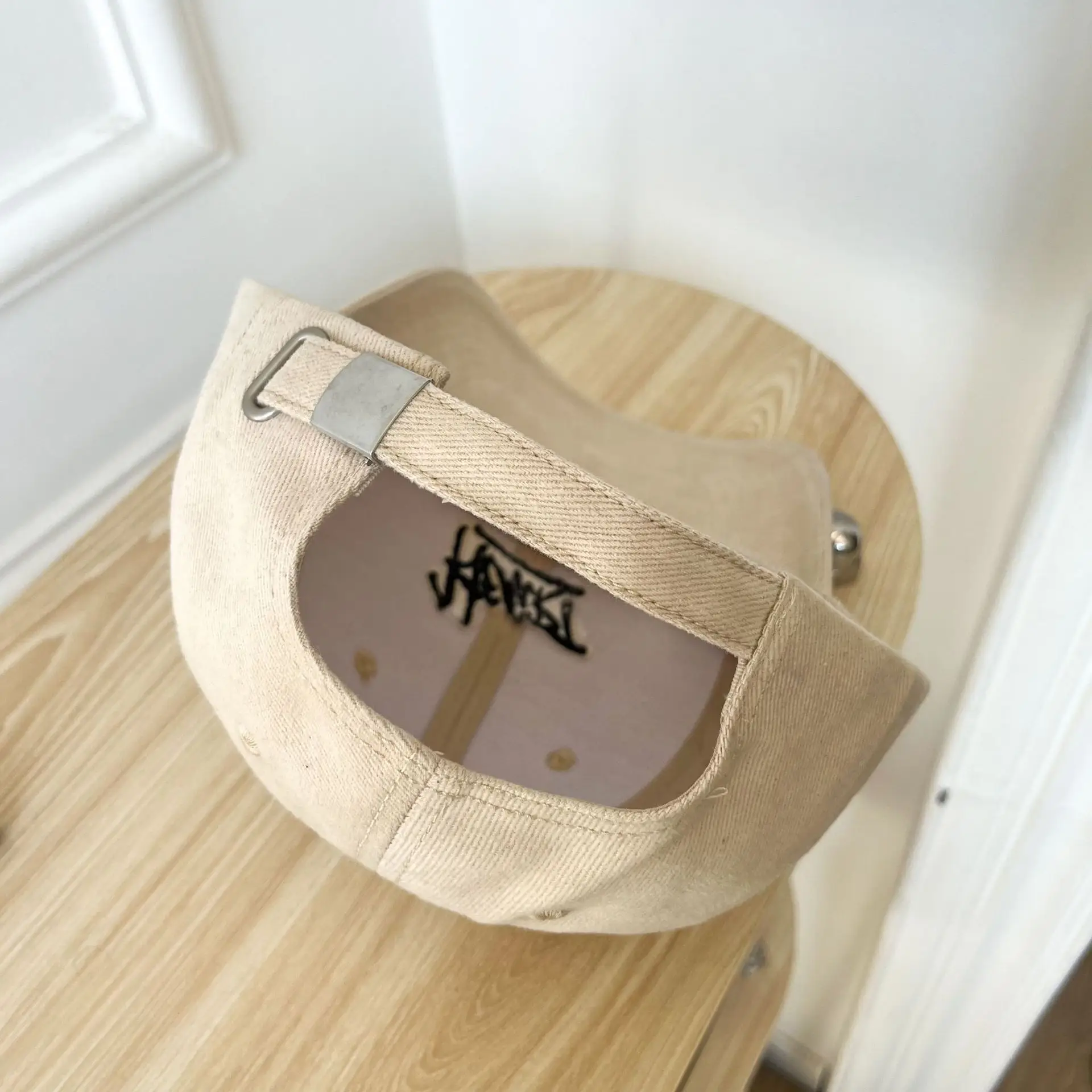 Women White Heart Logo Baseball Cap Winter Corduroy — feature 15