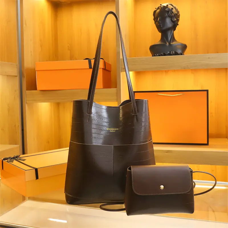 Brown Leather Shoulder Tote Bag Large Capacity Retro Casual Fashion — feature 12