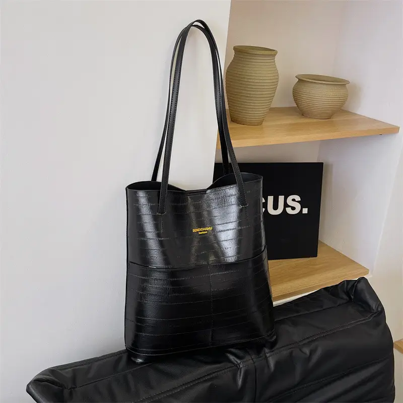 Brown Leather Shoulder Tote Bag Large Capacity Retro Casual Fashion — feature 5