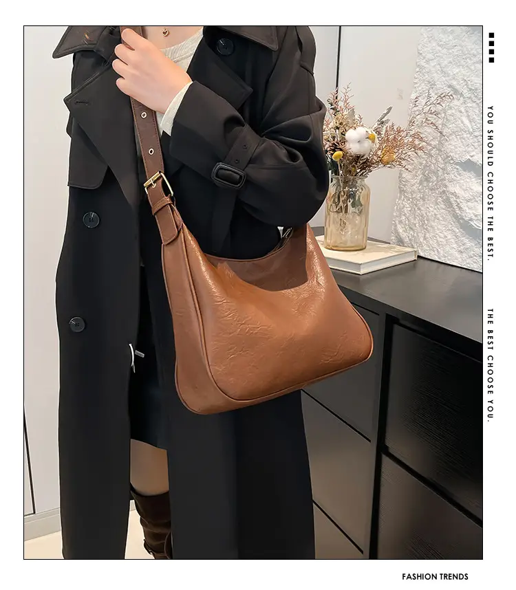 Black Korean Style Large Capacity Commuter Tote Bag — feature 2