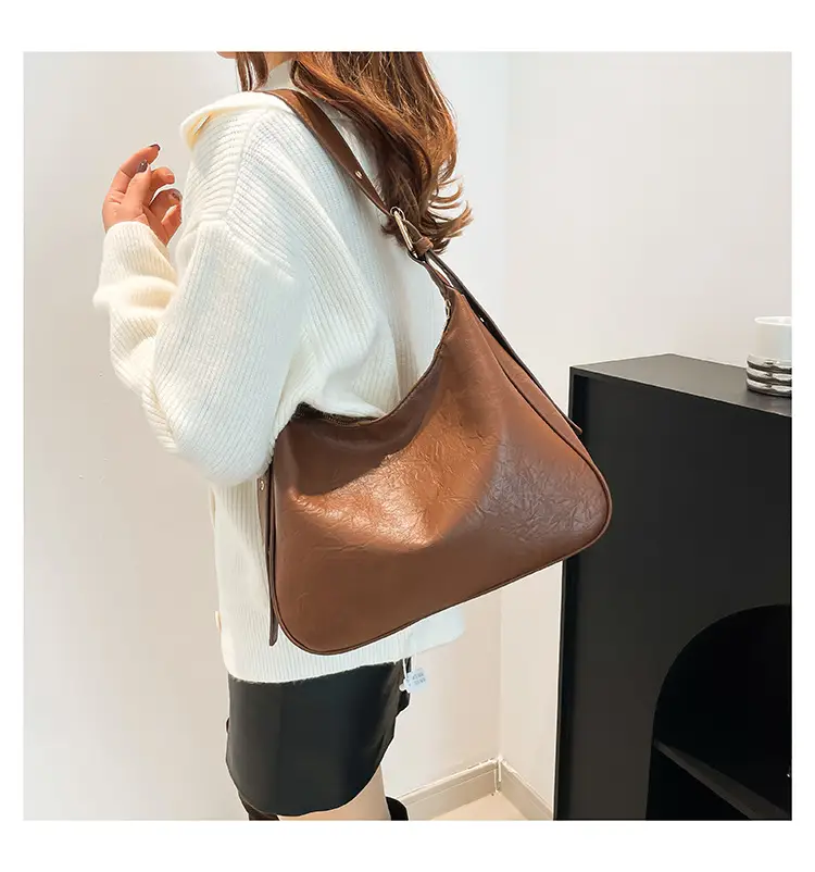 Black Korean Style Large Capacity Commuter Tote Bag — feature 24