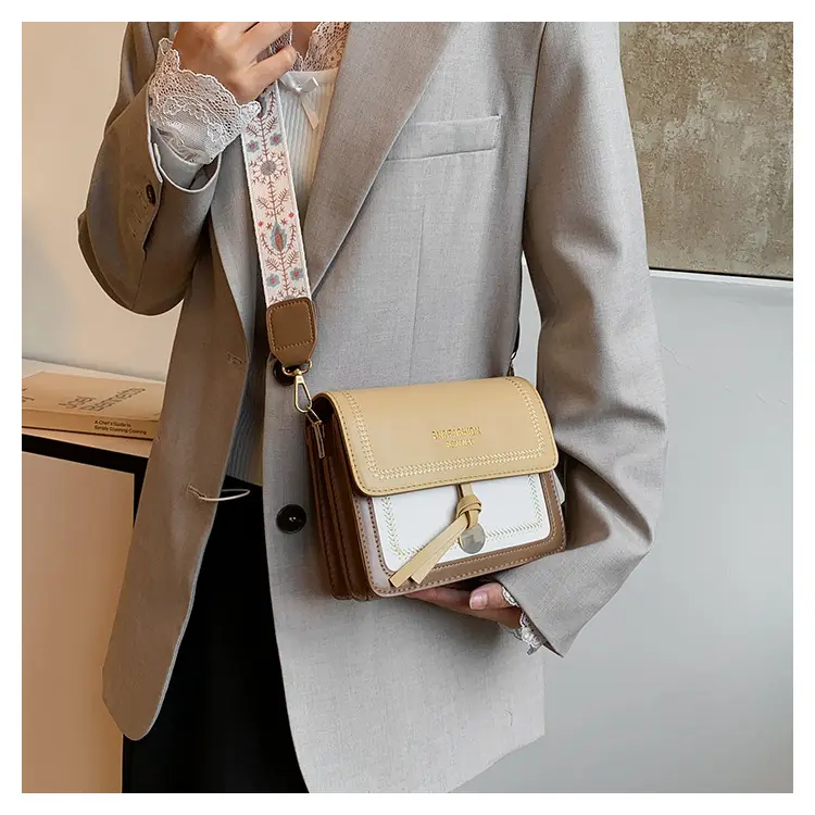 Women's Korean Style Contrast Color Shoulder Bag 2024 — feature 9