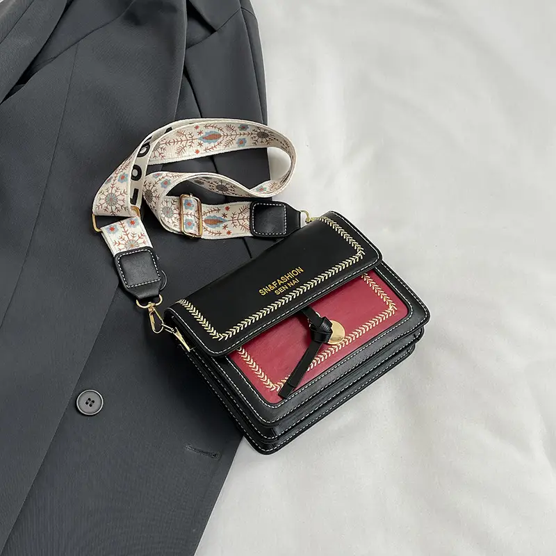 Women's Korean Style Contrast Color Shoulder Bag 2024