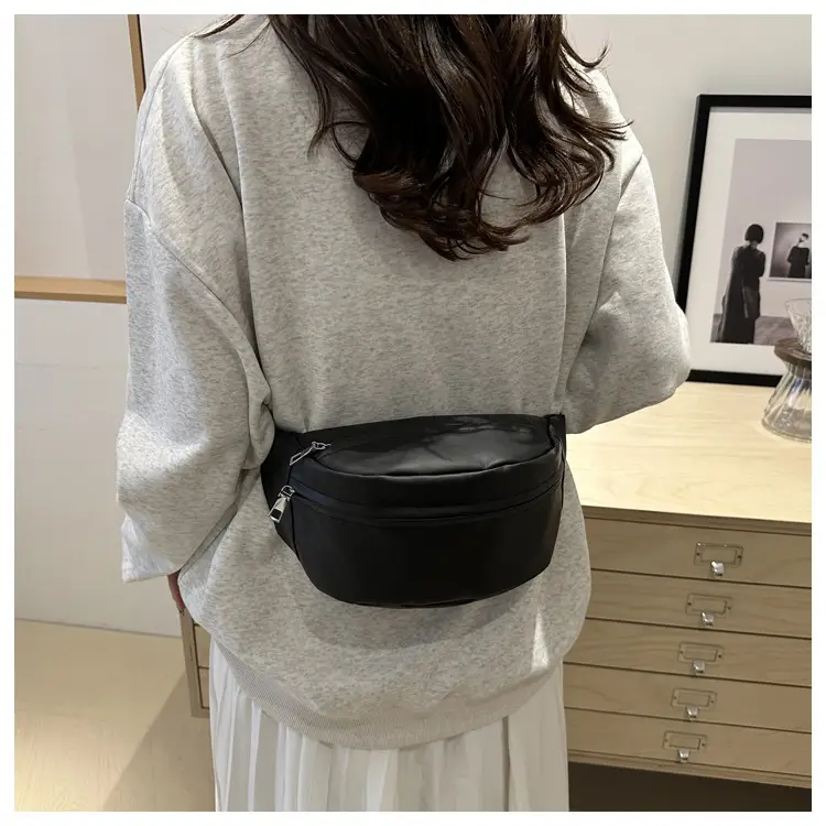 Retro Beige Chest Crossbody Bag 2024 New Fashion — feature 10