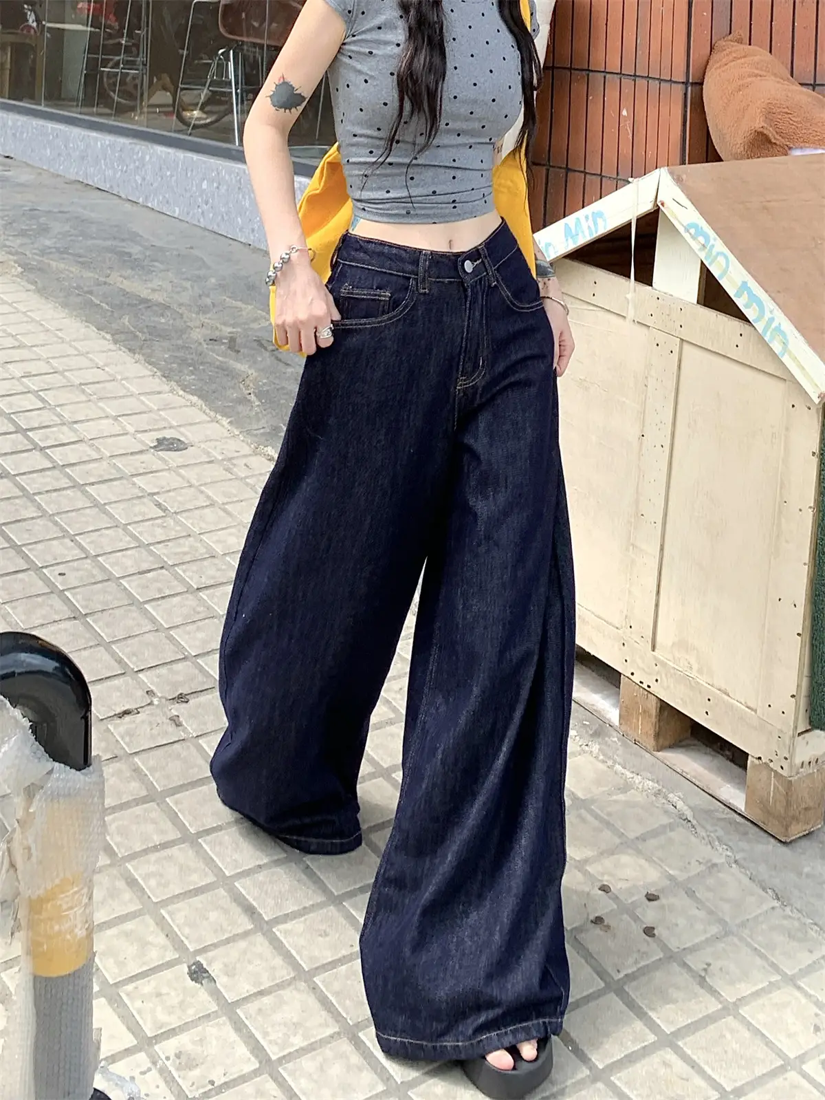 Women's Dark Blue Wide Leg Jeans American Style — feature 4