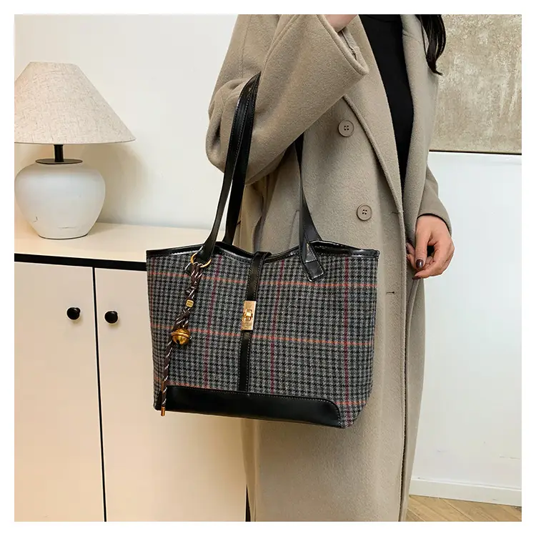 Women Woolen Plaid Shoulder Bag Large Capacity 2024 — feature 16