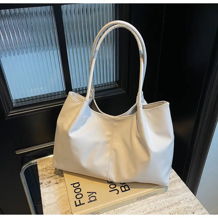Large Capacity Japanese Korean Fashion Tote Bag Black White — feature 28