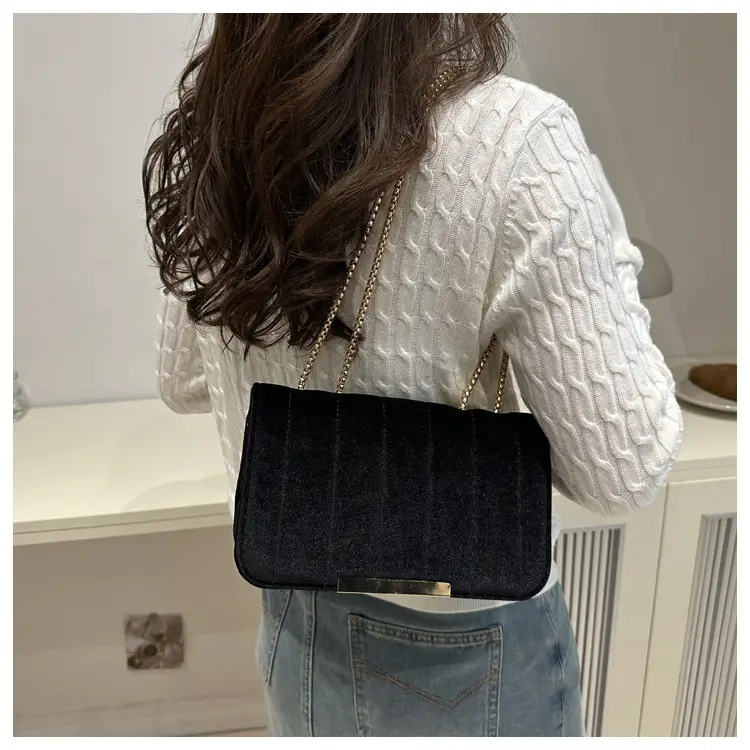 Trendy Gold Velvet Chain Shoulder Bag for Women — feature 17