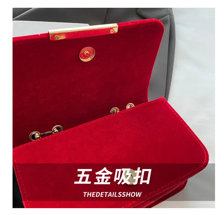 Trendy Gold Velvet Chain Shoulder Bag for Women — feature 5
