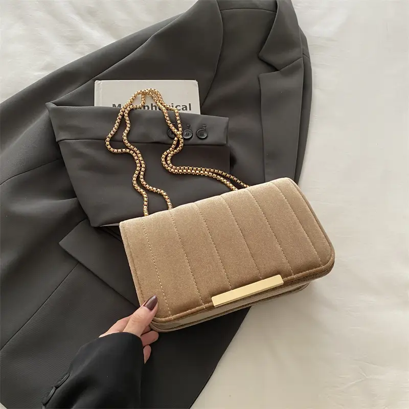 Trendy Gold Velvet Chain Shoulder Bag for Women - Image 2