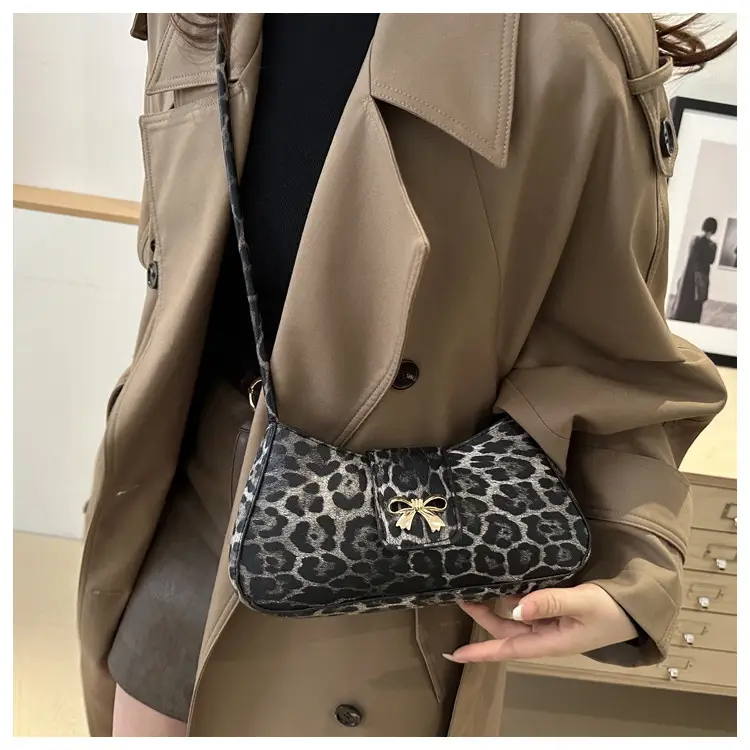 Leopard Print Women's Shoulder Bag 2024 Winter — feature 13