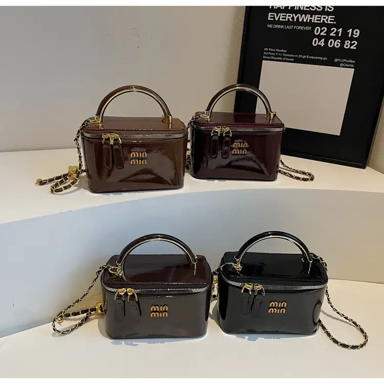 Women's Cross-border Retro Oil Wax Leather Box Bag Brown Gold Chain — feature 15