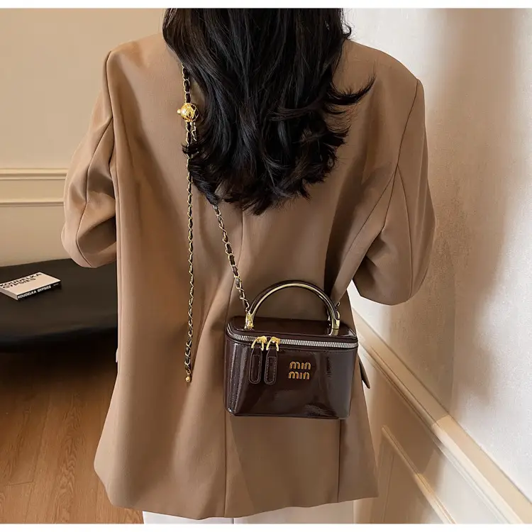 Women's Cross-border Retro Oil Wax Leather Box Bag Brown Gold Chain — feature 50