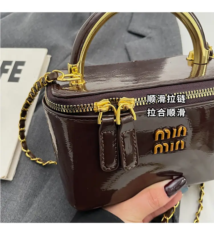 Women's Cross-border Retro Oil Wax Leather Box Bag Brown Gold Chain — feature 6