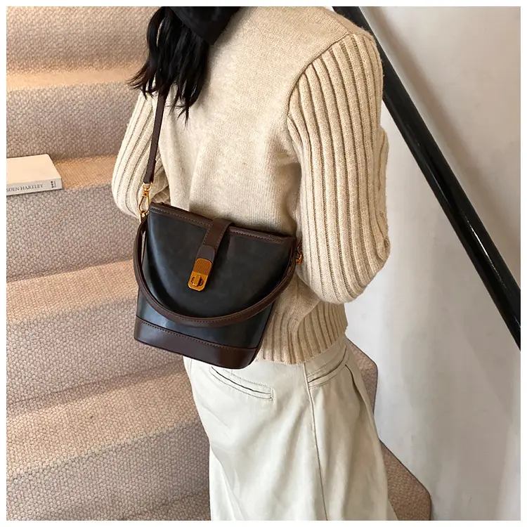 2024 Women's Retro Shoulder Crossbody Bag Black — feature 12