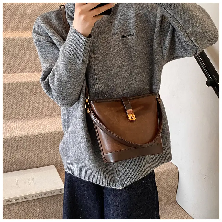 2024 Women's Retro Shoulder Crossbody Bag Black — feature 19