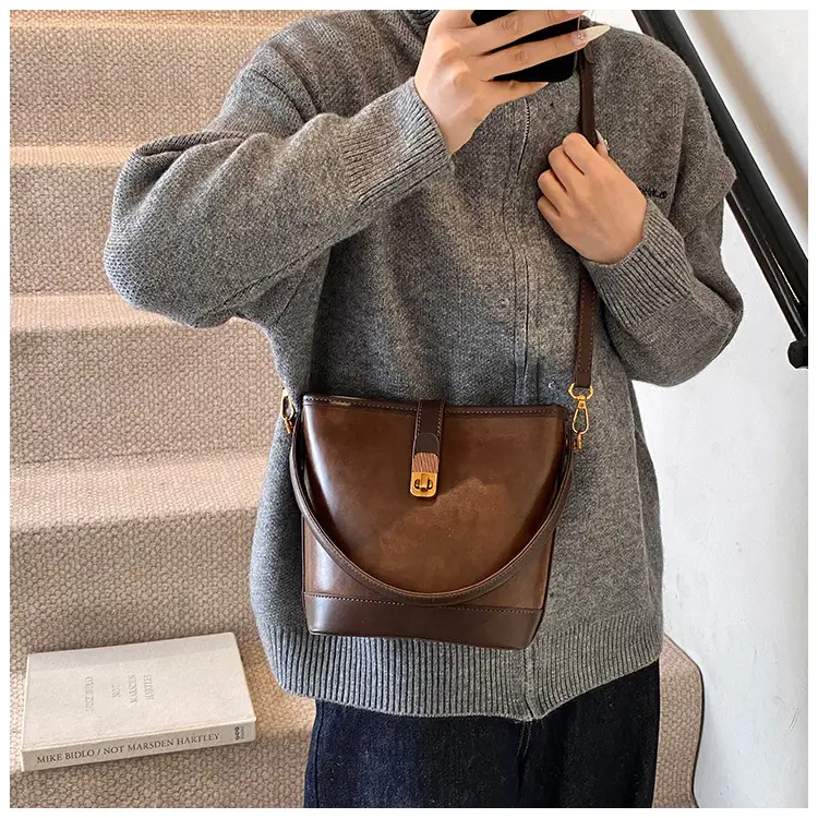 2024 Women's Retro Shoulder Crossbody Bag Black — feature 21